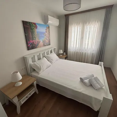 Istanberry - Ladies Premium Terrace