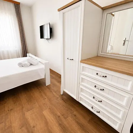 Istanberry - Ladies Premium Terrace Kusadası