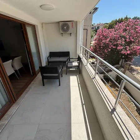 Istanberry - Ladies Premium Terrace Appartement Kusadası