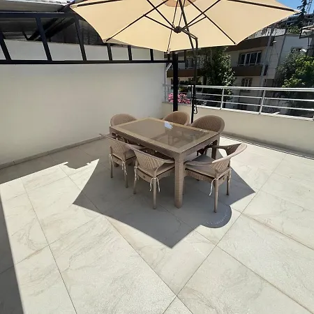 Istanberry - Ladies Premium Terrace